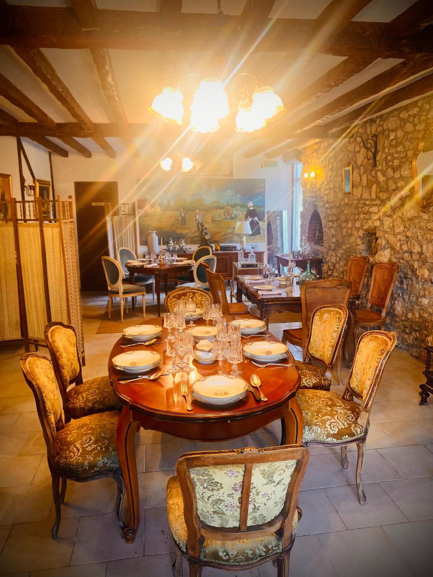 Auberge Du Chant Du Coq Anjouin Exterior photo